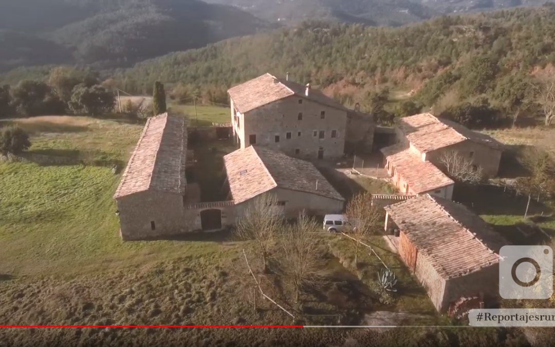 Fotógrafo especializado en casas y hoteles rurales capturando imágenes únicas y encantadoras.